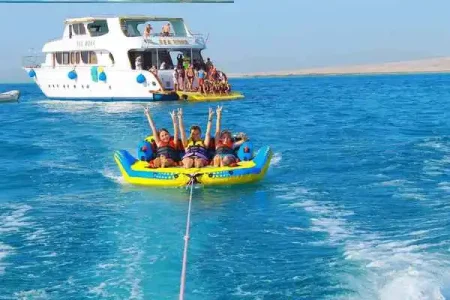 Wycieczka-ze-snorkelingiem-Hurghady-Egipt-całodniowe-nurkowanie-z-rurką-wycieczka-Paradise-Island-wyspę-Rajską-Dżiftun.
