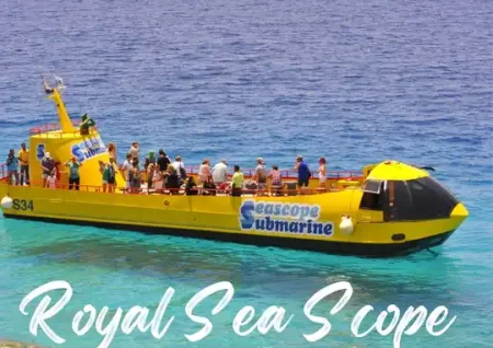 wycieczki-hurghada-łódź-ze-szklanym-dnem-w-Hurghadzie-Hurghada-Łódź-ze-szklanym-dnem-Wycieczka-royal-sea-scope-Hurghada-royal-sea-scope-statek-ze-szklanym-dnem