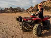 jazda-na-quadach-Hurghada-Wycieczka-na-pustynię-EgiptHurghada-Moto-safari