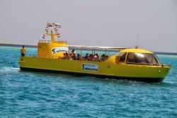 wycieczki-Royal-sea-scope-łódź-ze-szklanym-dnem-w-Hurghadzie